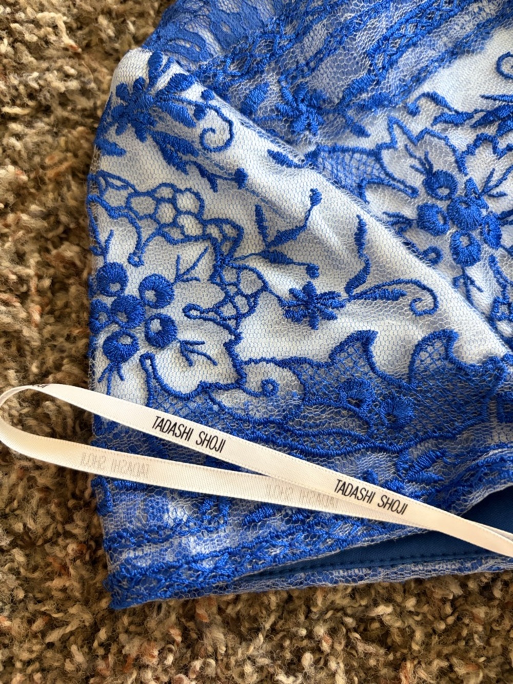 NWOT Tadashi Shoji Blue White Floral Lace Cocktail Sheath Midi Dress, Size 10 - Picture 16 of 16